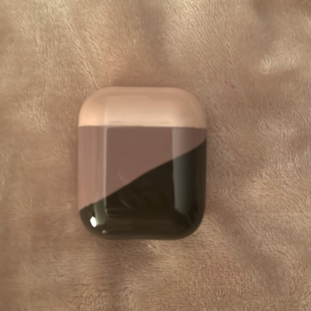 AirPod gen 2 case